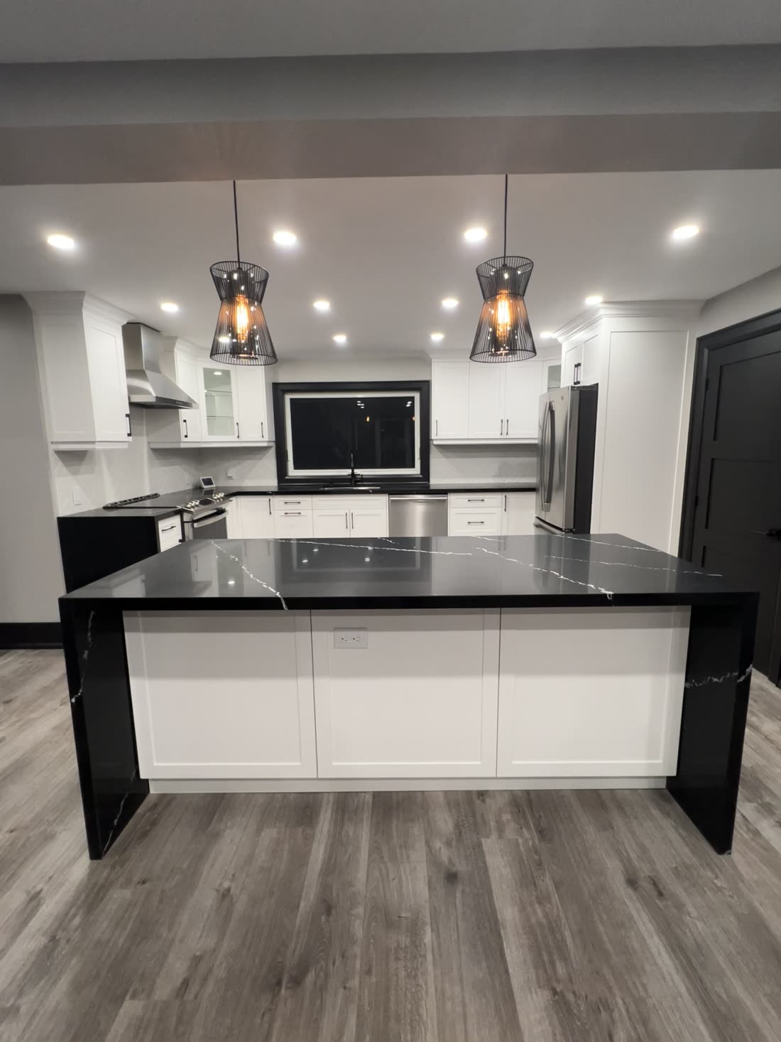 Finished suite kitchen